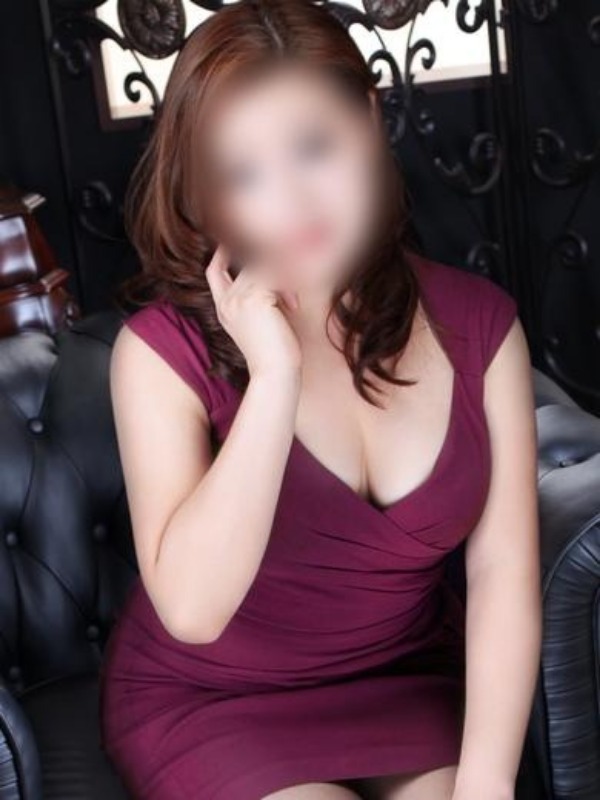 風間（45歳）のプロフィール写真｜東京セレブな美人妻